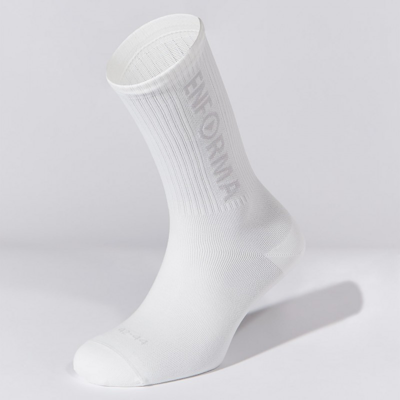 Calcetín sostenible, transpirable y antibacteriano básico blanco Calcetines  deporte Tienda, calcetines deporte 